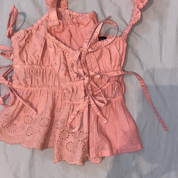 Eyelet Floral Ruffled Crop Top - Picture 3 of 5